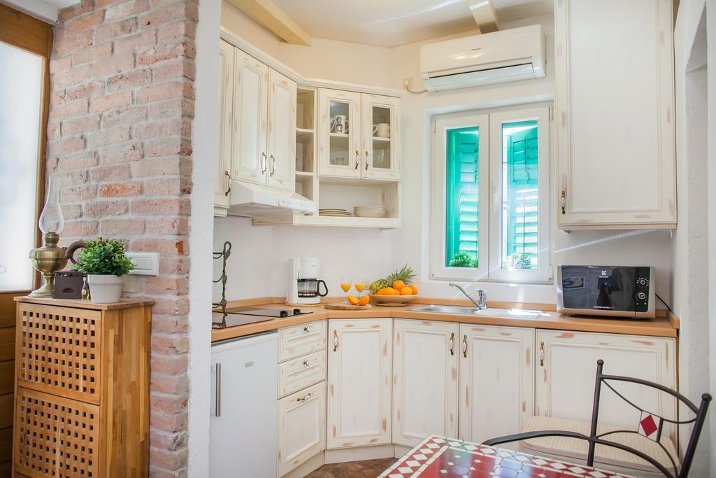 Apartments Laurus Sibenik Exterior photo